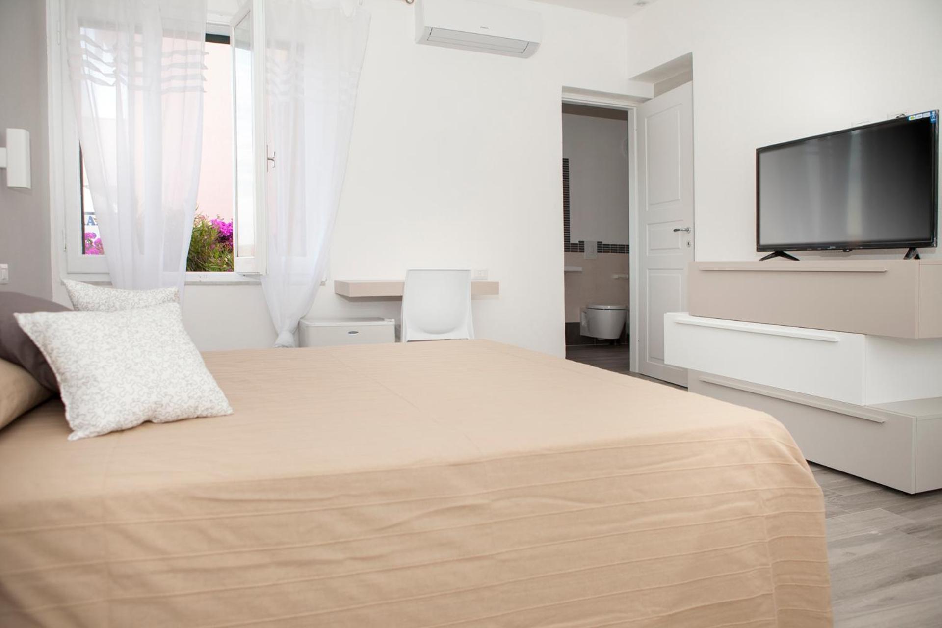 Hotel I Viaggi Di Ki à Santa Teresa Gallura Extérieur photo